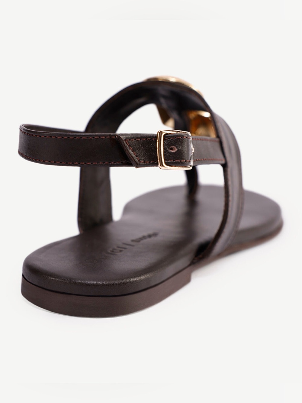 🛍️SALE🛍️YARGICI Women's Brown Leather Flat Thong Sandals w/ Gold Accent Ornament - Picture 2 of 11